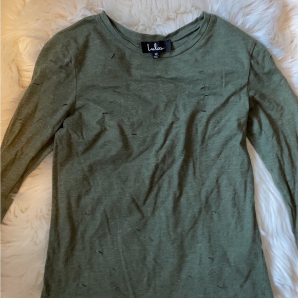 LULU’S CUTTING EDGE OLIVE GREEN DISTRESSED LONG SLEEVE TEE - Picture 5 of 7